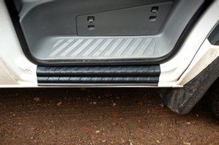 Накладки на пороги EuroCap (2 шт, ABS) &mdash; Mercedes Sprinter W906 2006-2018 рр. 54710000 фото