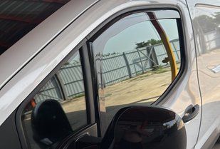 Вітровики вставні Niken Luxury (2 шт) &mdash; Toyota Proace City 2016- рр. bctbl1823-in фото
