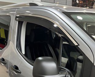 Вітровики з хромованим молдингом (2 шт, Niken) &mdash; Peugeot Partner/Rifter 2019- рр. 047ct250101 фото