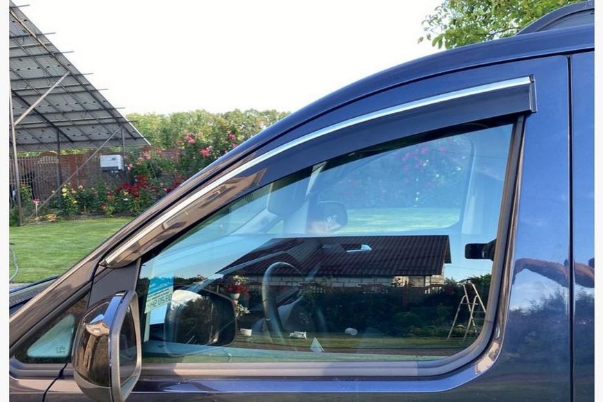 Вітровики з хромованим молдингом (2 шт., Sunplex Chrome) &mdash; Ford Connect 2021- рр. plus1026004 фото