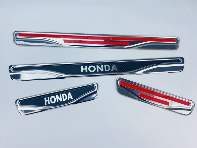 Накладки на пороги Honda 4шт (Y-2 хром-карбон) (TAN24) 00-00011762 фото