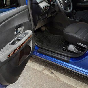 Накладки на дверні пороги EuroCap (4 шт, ABS) &mdash; Dacia Sandero 2021- рр. 72210621-010019 фото