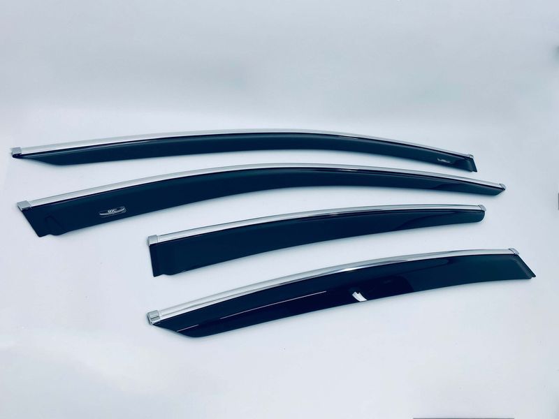 Д/в Opel Insignia 2009-2017 HB/Sedan С Хром Молдингом (HIC) 00-00003748 фото